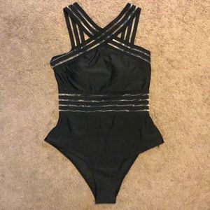 Cupsomer Elastic Band Halter Monokini Swimsuit